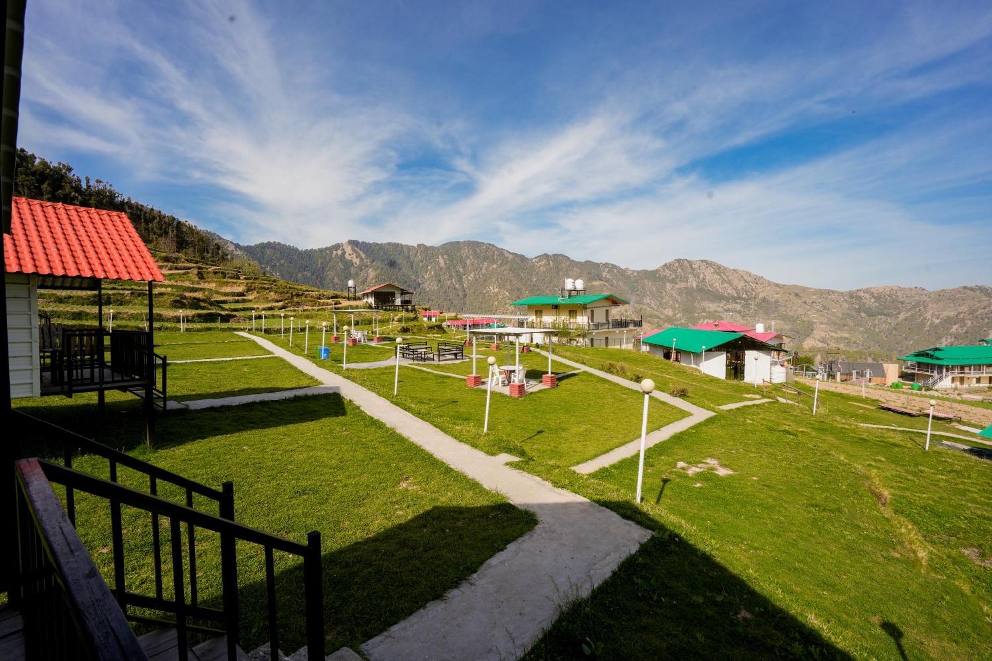 The Hillside Cottages Kanatal Exterior photo