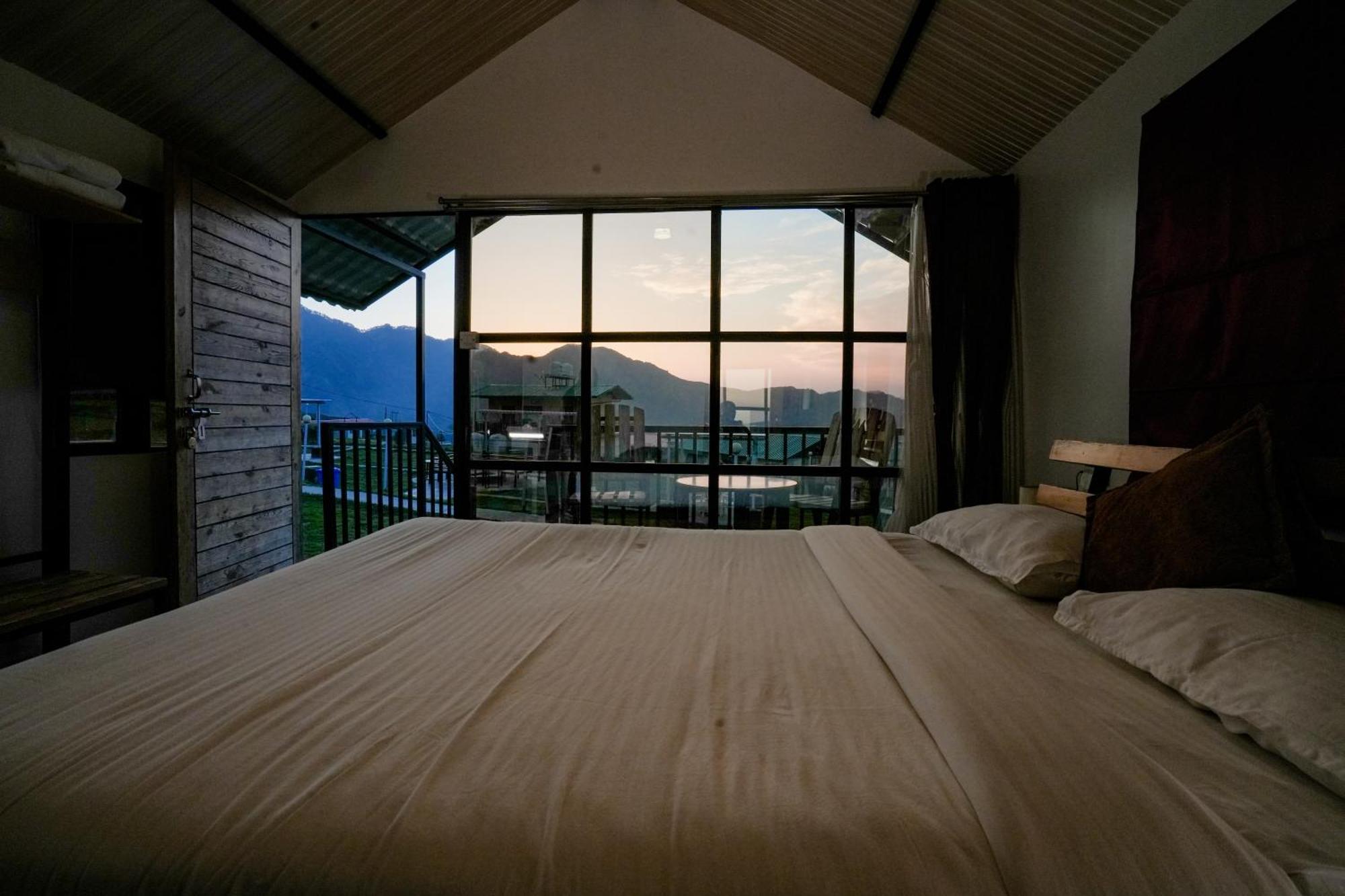 The Hillside Cottages Kanatal Exterior photo